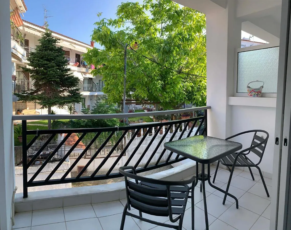 John Baker'S Apartments Polikhronon